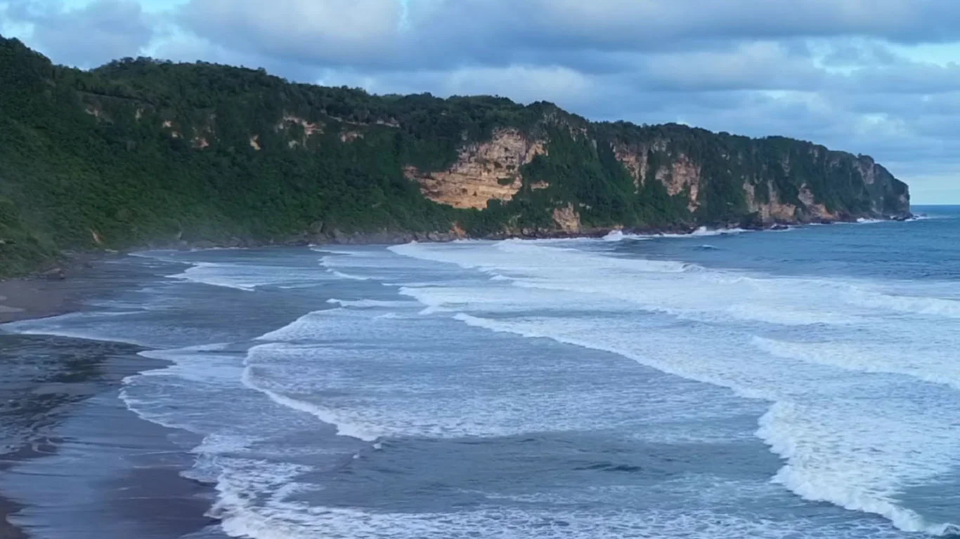 JOGJA  HIGHLIGHT  TOUR  4 DAYS /3 NIGHTS (MS SG 04A)